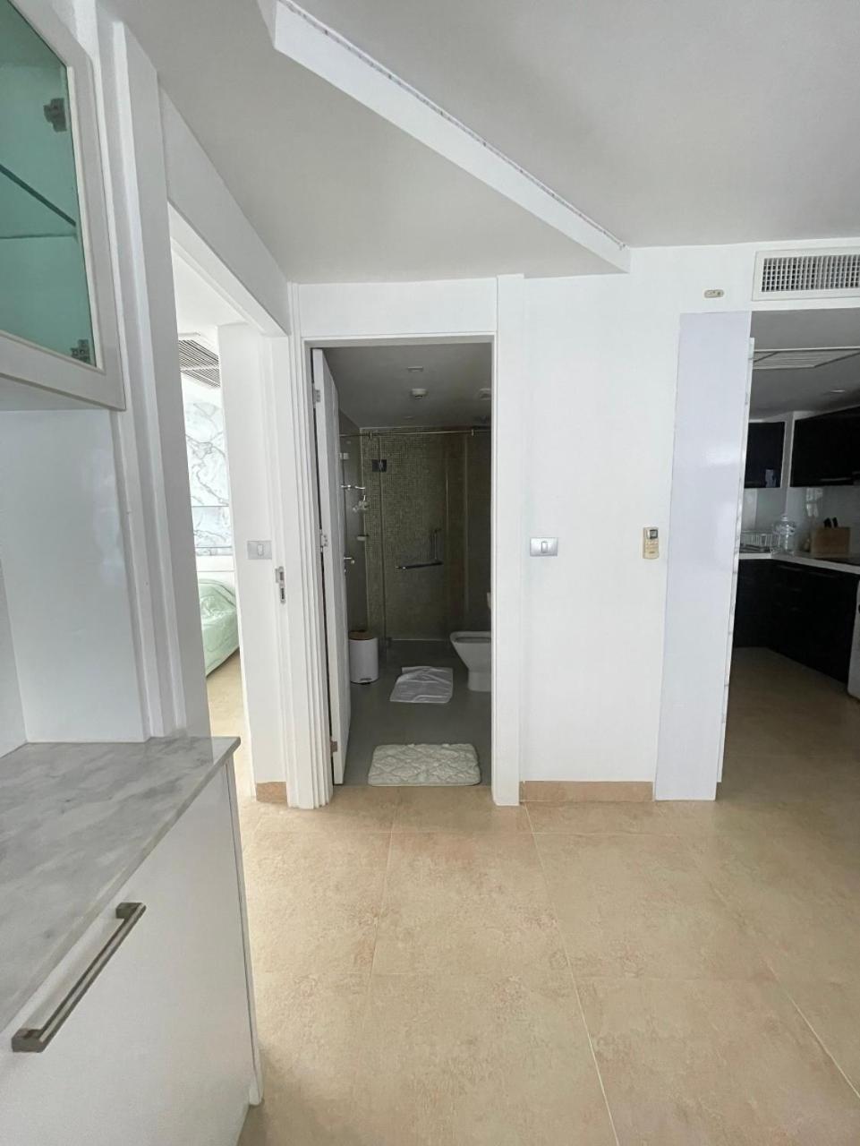 2 Bedrooms Near Pattaya Beach Exterior photo